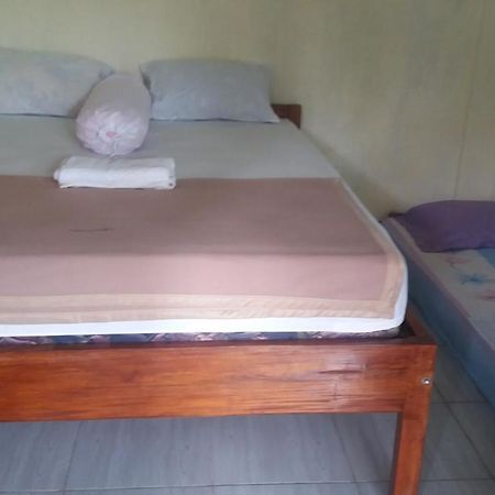 Pedek Homestay Прая Екстериор снимка